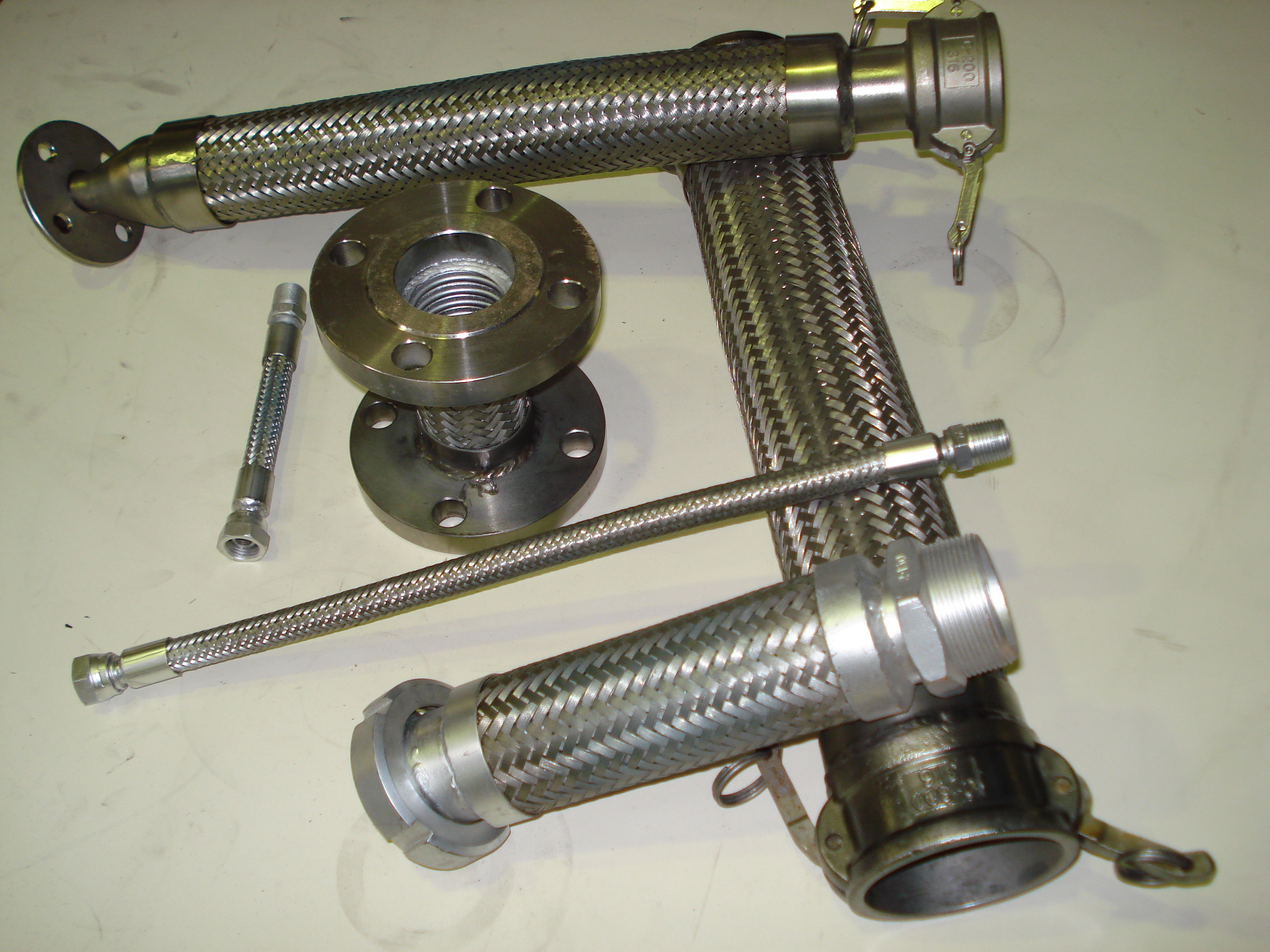 Flexible hose assembly